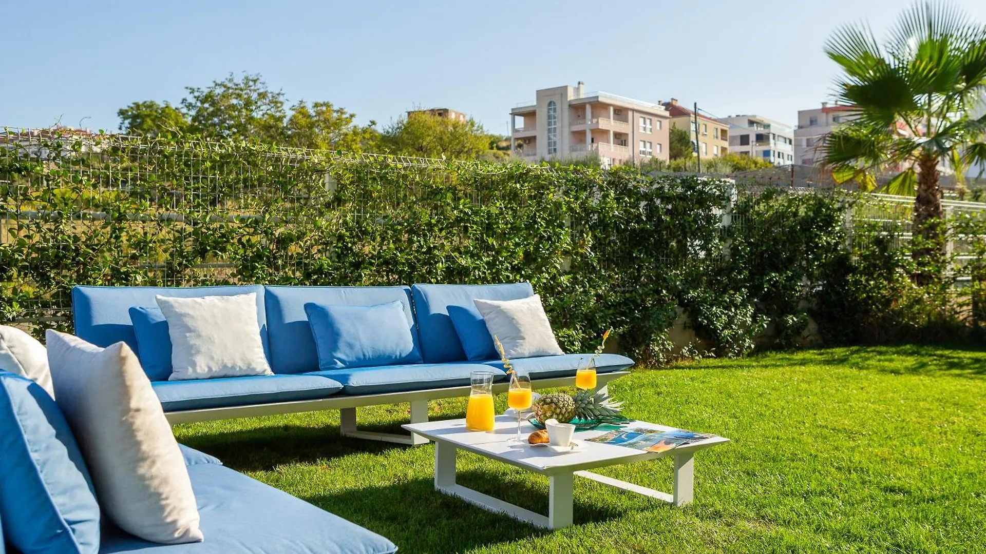 Enjoyer - Seafront Apartment With Private Heated Pool And Terrace Split Croácia