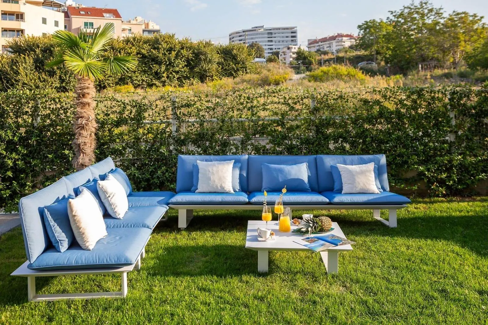Enjoyer - Seafront Apartment With Private Heated Pool And Terrace Split Villa